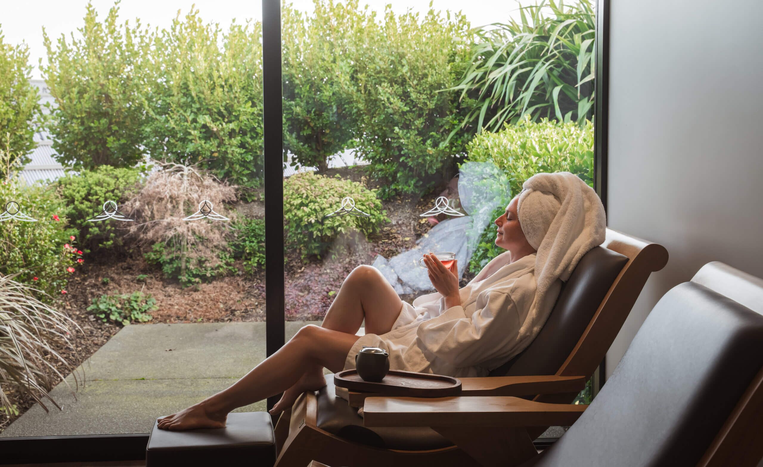 Rasul steam room experience at Opuke Thermal Pools & Spa - Image 4