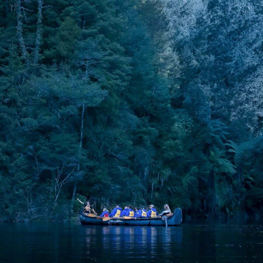 Big Kanu Glowworm Adventure on Lake McLaren! - Image 2