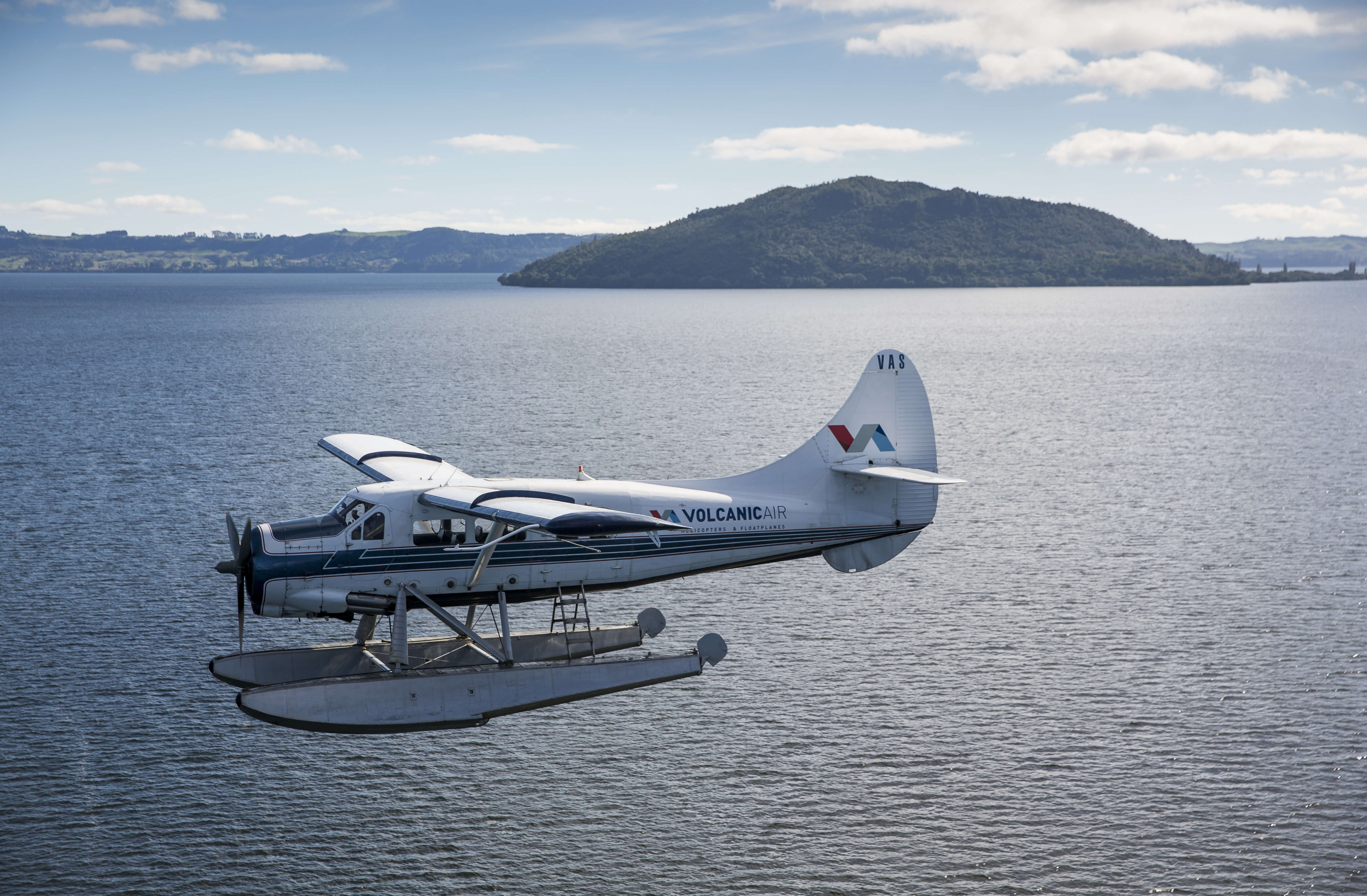 Take a floatplane flight from the Rotorua Lakefront - Image 3