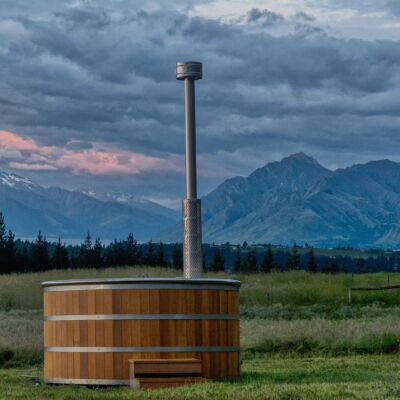 Wanaka Wood-Fired Hot Tub & Stargazing Experience Under Dark Skies! - Image 2