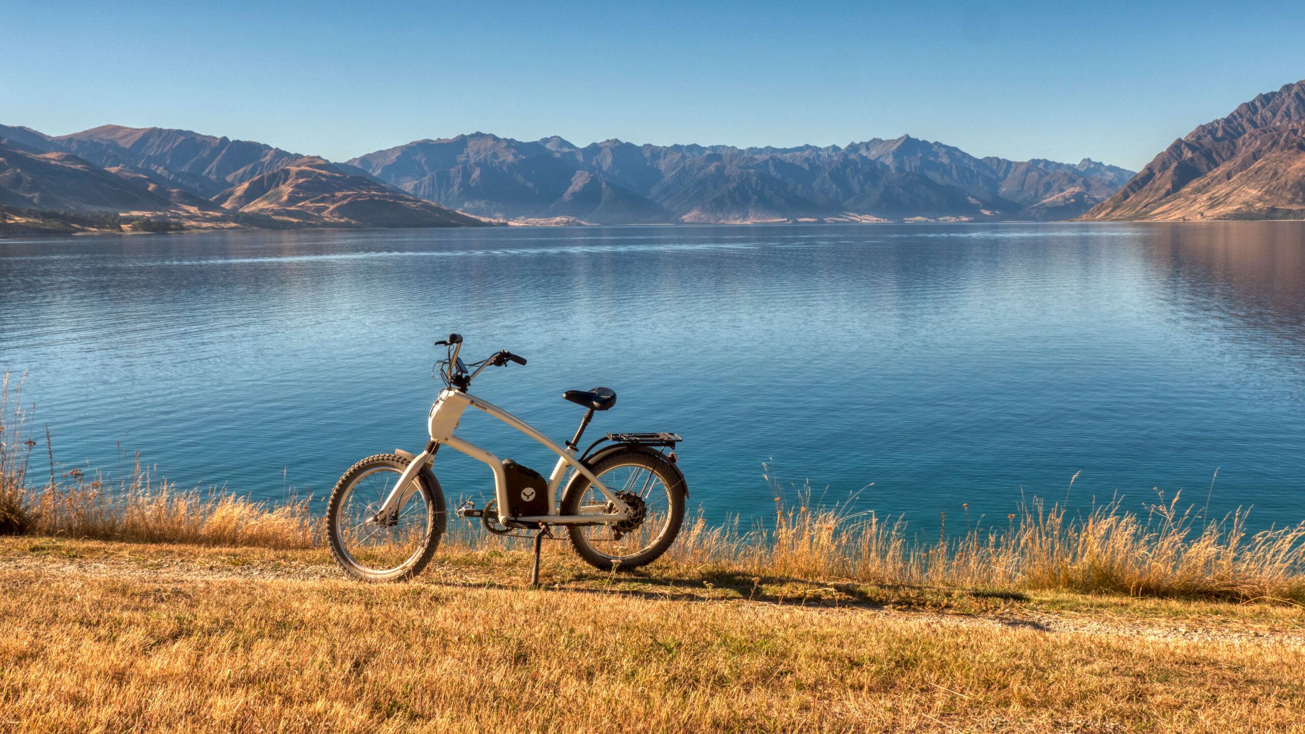 Wanaka Scenic E-Bike Adventure on Lakeside & Riverside Trails! - Image 4