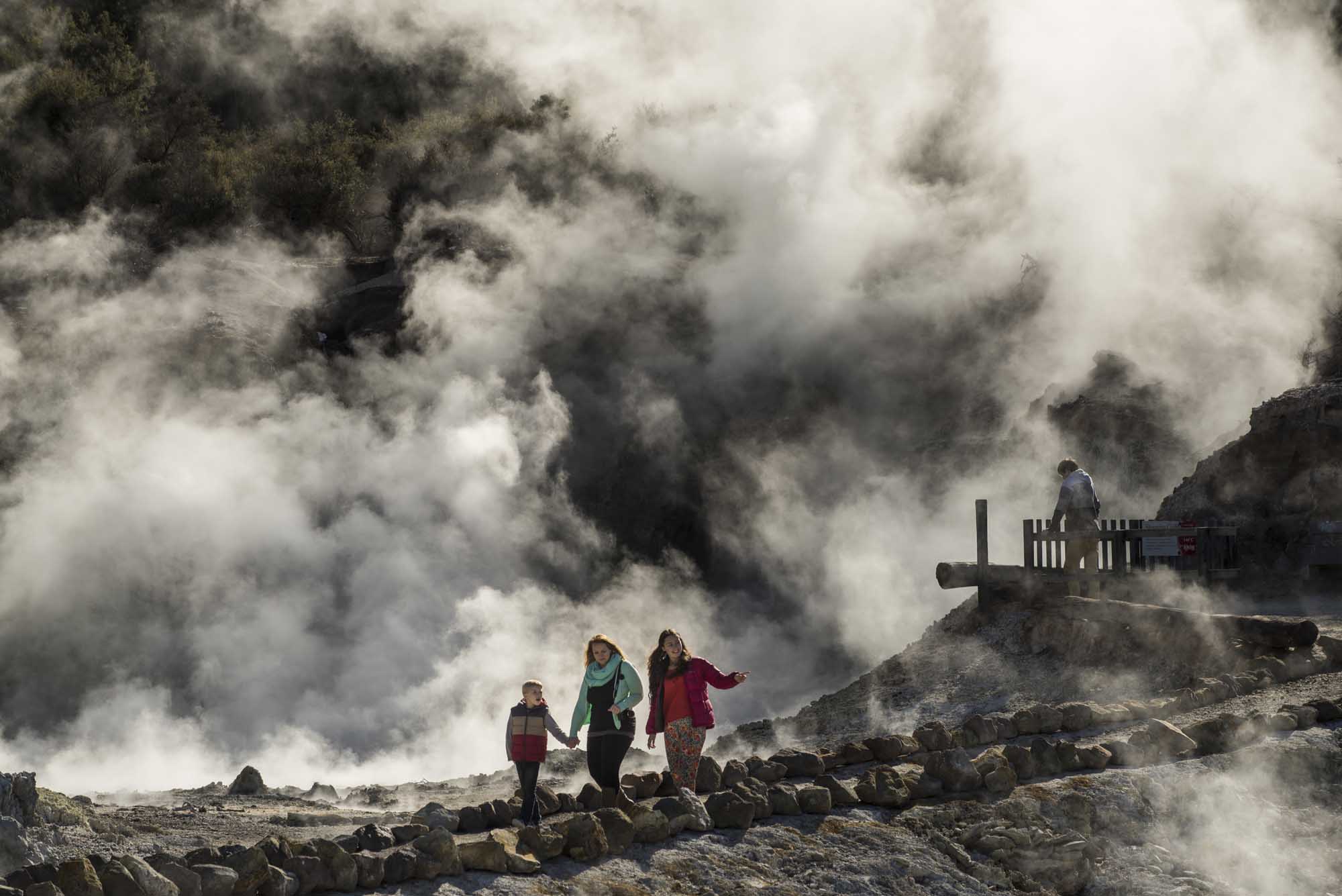 Hell’s Gate Rotorua Geothermal Walk, Māori Culture & Mud Spa - Image 2