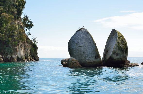 Kayak Tour to Split Apple Rock Abel Tasman Park Experience Adventure Chuffed Gifts