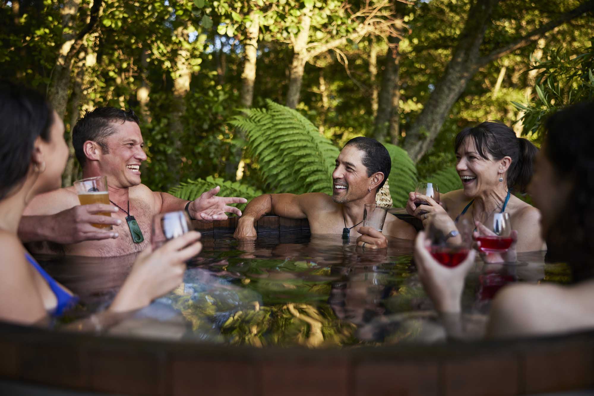 Private Cedar Hot Tub Retreat in Rotorua Forest - Image 3