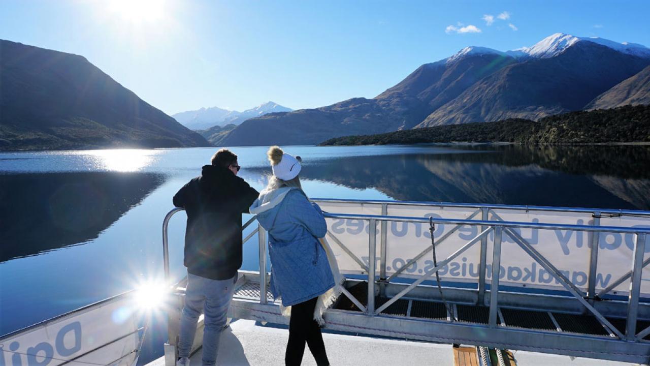 Lake Wānaka Stevensons Island Cruise & Guided Nature Walk - Image 2