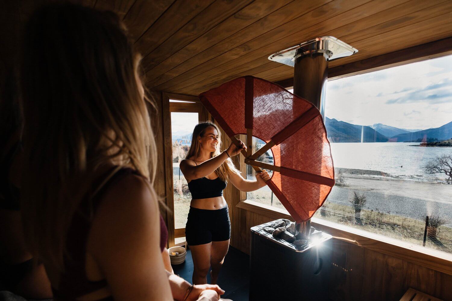 Private Lakefront Sauna Session at The Sauna Wanaka - Image 5