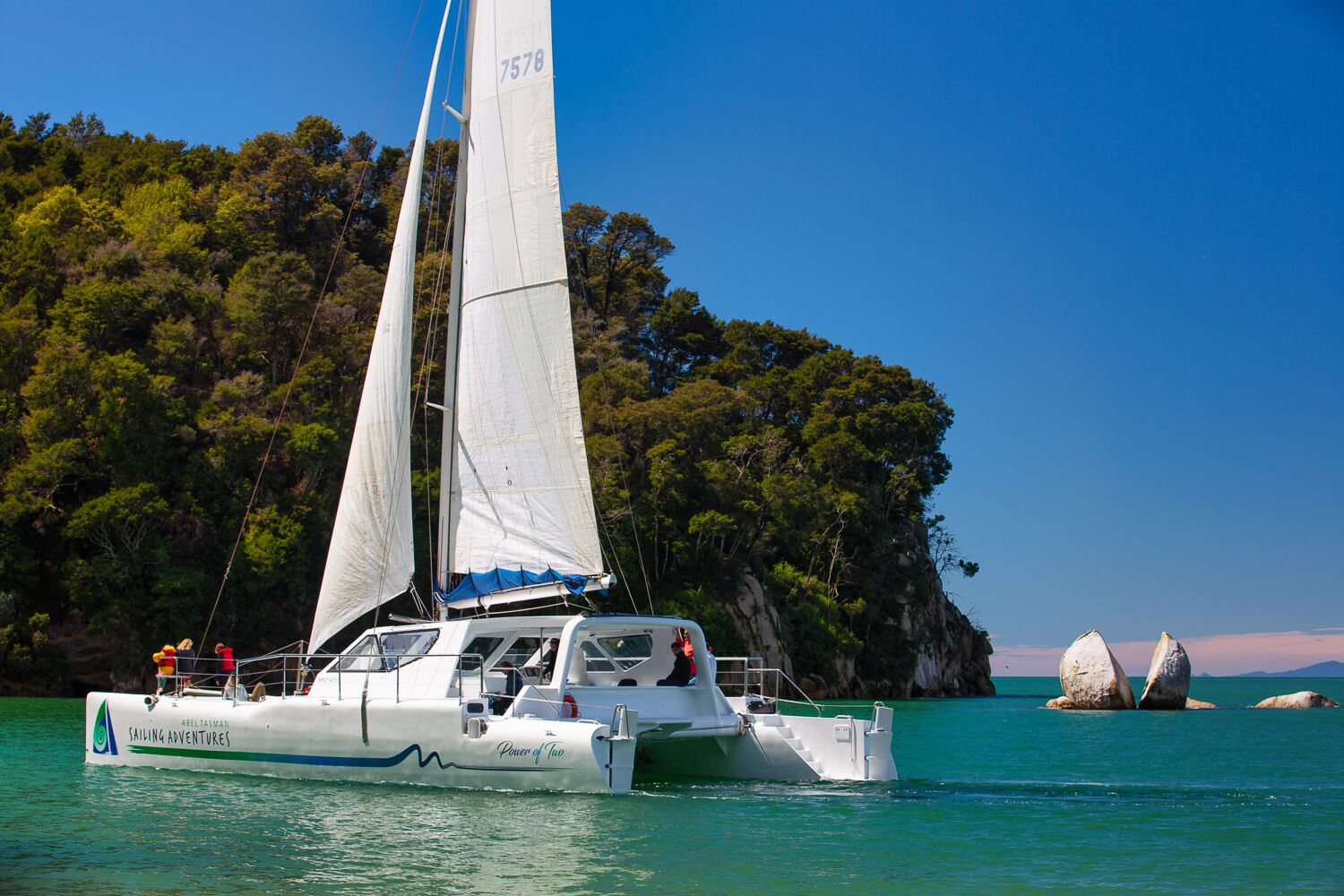 Cruise, Walk & Sail in Abel Tasman National Park