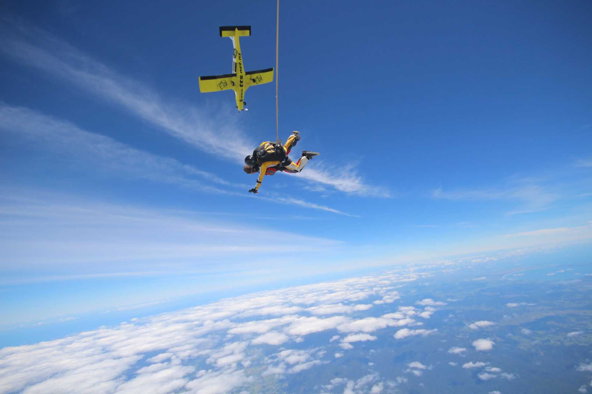 Skydive from 16500ft over the Bay of Islands!
